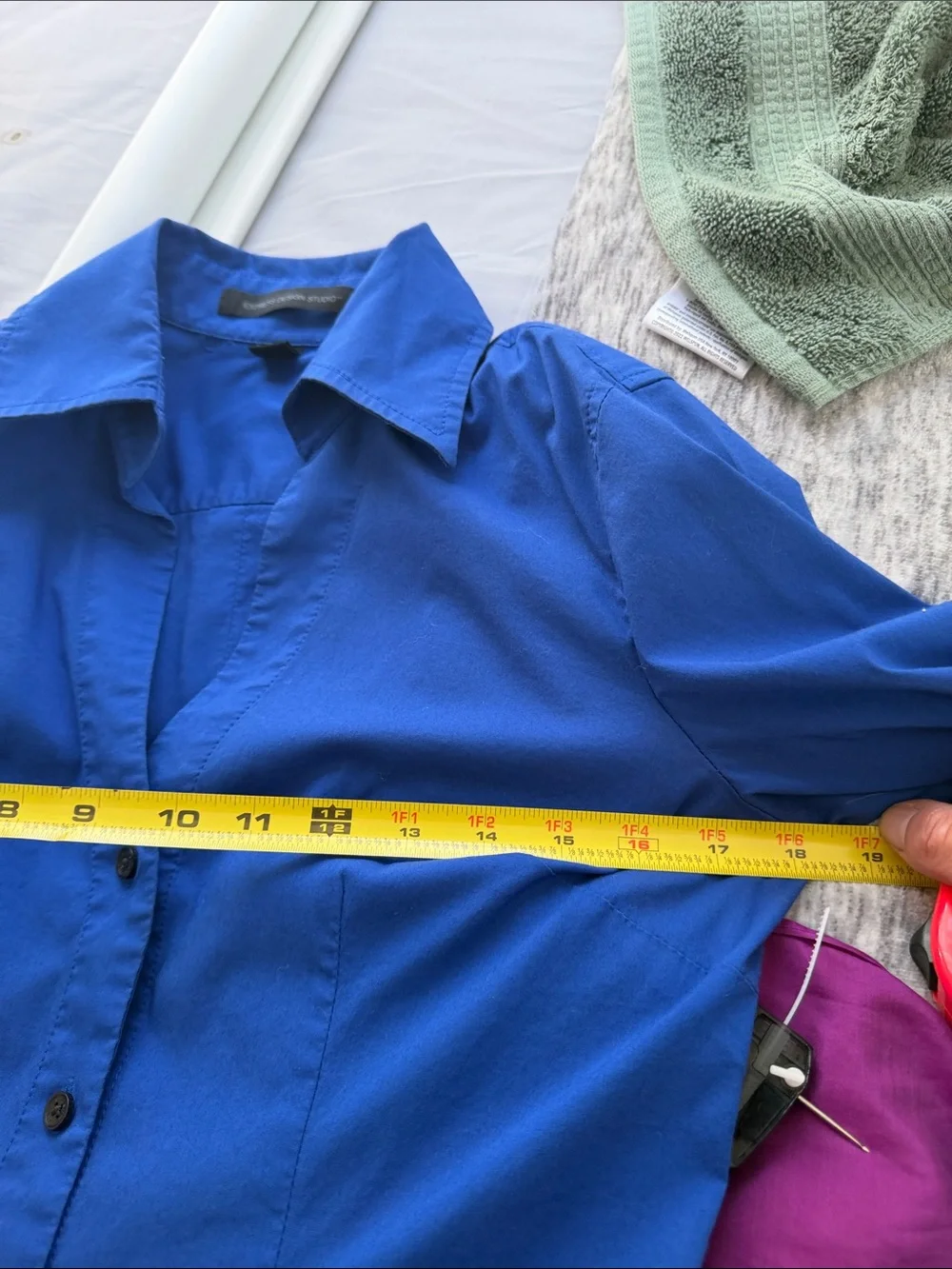 Express Fitted Button-Down Shirt in Cobalt Blue M - Picture 6 of 8